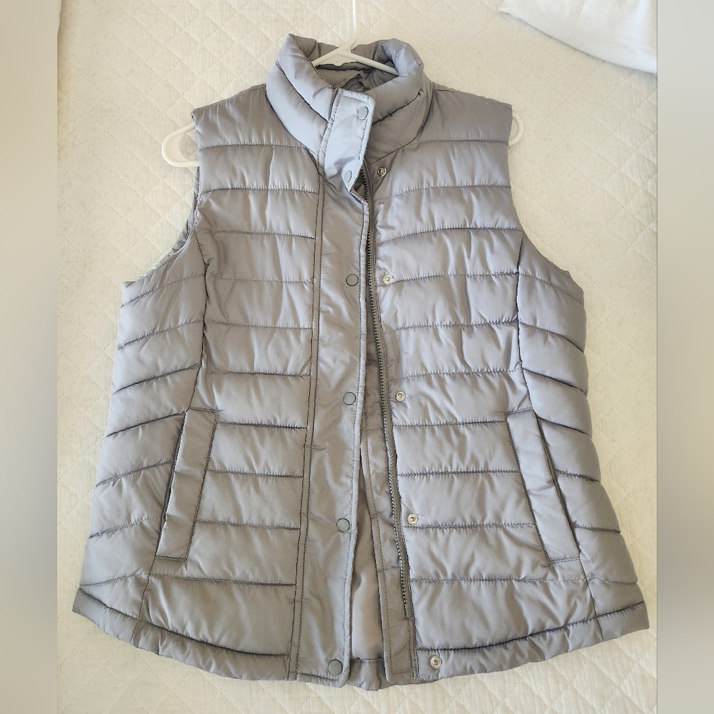 Gap Comfy Women's Gray Puffer Vest
